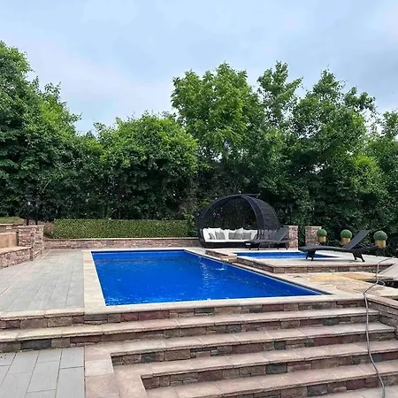 Luxury@lake Mansion Pool/hot Tub For Discerning Tastes * Nashville