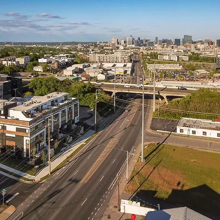 Sky High Cowgirl Luxe 4br W Rooftopdeck Karaoke * Nashville