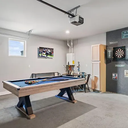 Trinity Skyline-rooftop Deck-7 Mins To Broadway * Nashville