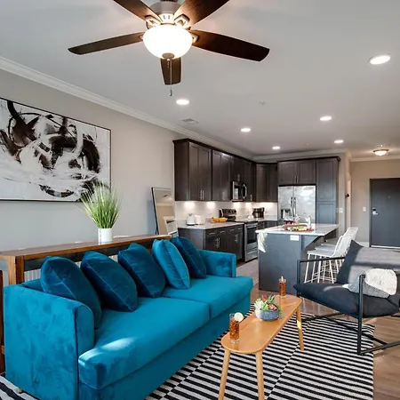 - 4405 Kentucky Ave Unit 402 *