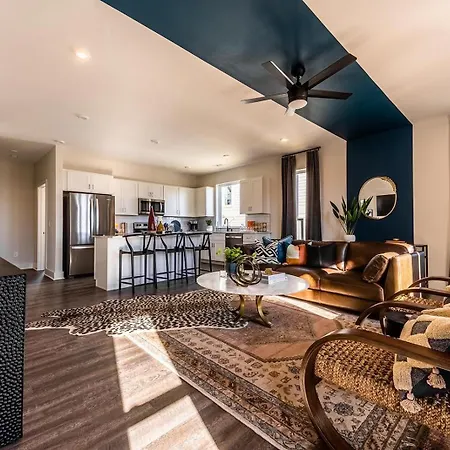 Holiday home - 230 Oceola Ave