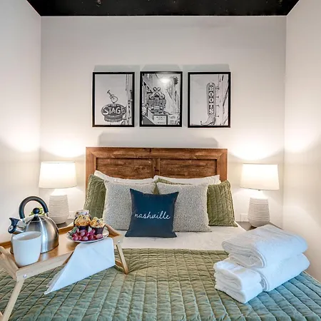- 295 Park Blvd. #102 Holiday home *