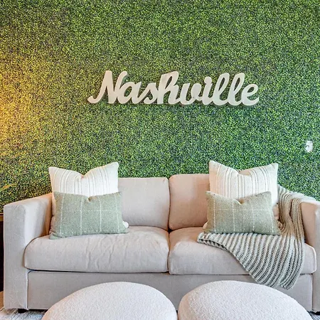 - 295 Park Blvd. #102 Nashville