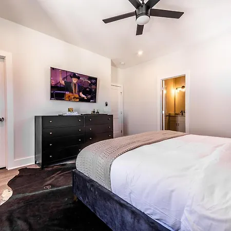 - 230 Oceola Ave Holiday home Nashville