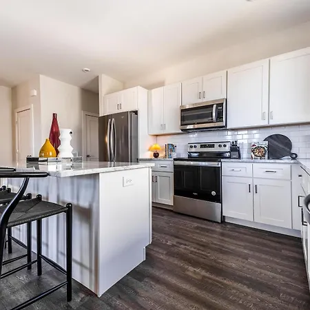 - 230 Oceola Ave Nashville