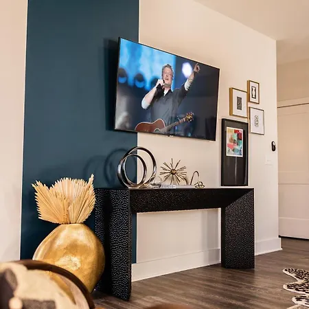 Holiday home - 230 Oceola Ave
