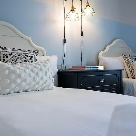 Holiday home Southern & Style-2 Townhomes-7 Mins To Broadway Nashville