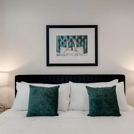 Modern Monroe - Private Rooftop - Minutes To Broadway * Nashville