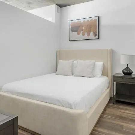Landing Modern With Amazing Amenities * Nashville