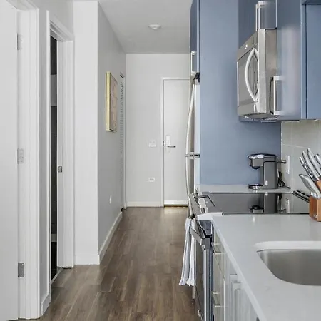 Apartment Landing Modern With Amazing Amenities Nashville