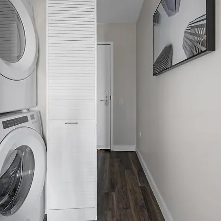 Landing - Modern With Amazing Amenities Apartment *