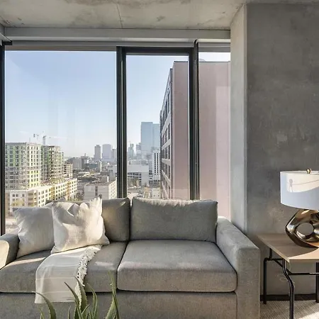 Landing - Modern With Amazing Amenities