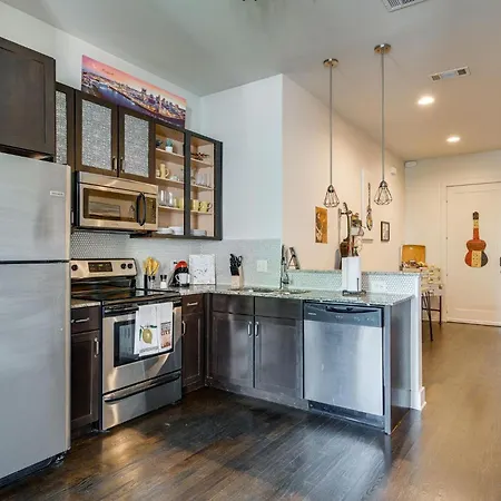 Holiday home Lofts At 30th-southern Advant-garde-in West End