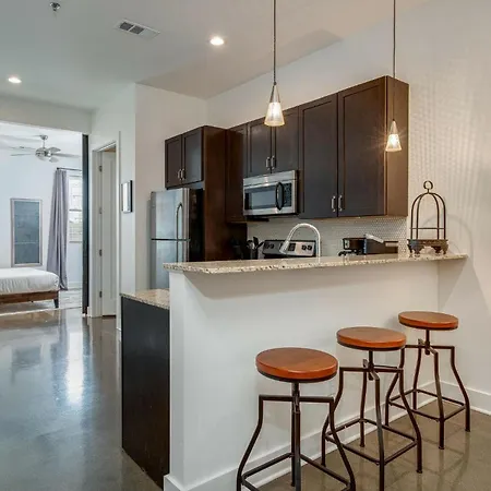 Lofts At 30th - Rustic Music *