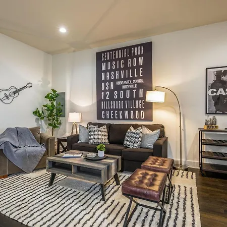 Lofts At 30th - Contemporary Muse - Minutes To Broadway *