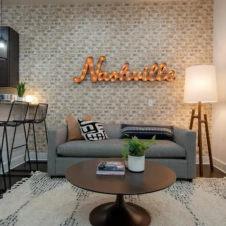 3 Luxury Loft Units - Mins To Broadway - Sleeps 15