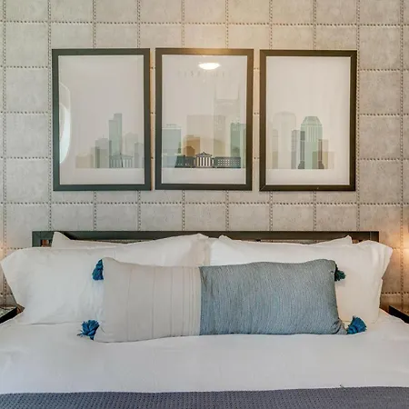 Holiday home Lofts At 30th - Urban Row - Mins To Downtown