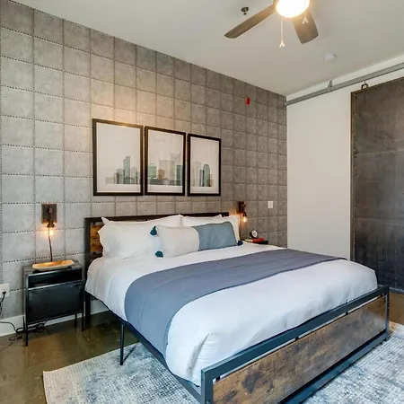 Lofts At 30th - Urban Row - Mins To Downtown