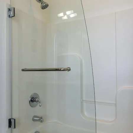 Holiday home Lofts At 30th - Contemporary Muse - Minutes To Broadway *