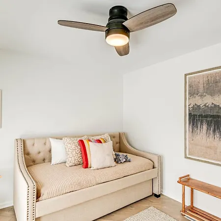 Holiday home Pet-friendly Getaway 15 Mi To Downtown Nashville