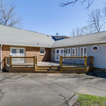 Holiday home Pet-friendly Getaway 15 Mi To Downtown
