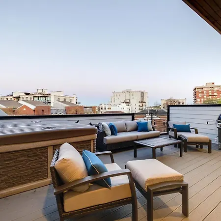 Midtown Luxe - 2 Premium Town Homes - Rooftop Hot Tub Holiday home