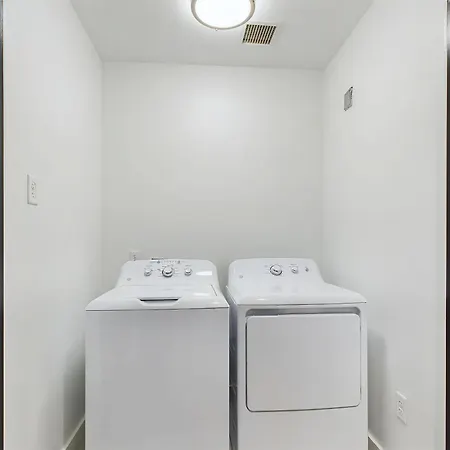 Sly Fox-private Balcony-12 South Holiday home *