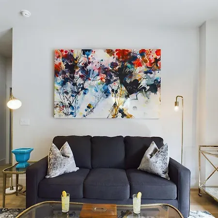 Lyrics - 2 Unit Odyssey Combo - Heart Of Midtown Holiday home *