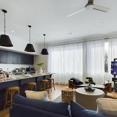 Holiday home Fox View - Private Balcony - 12 South *