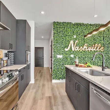 Holiday home Southern Athens - Odyssey - Heart Of Midtown