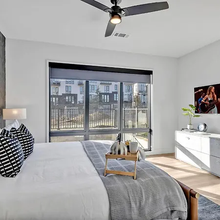 Holiday home Southern Athens - Odyssey - Heart Of Midtown *