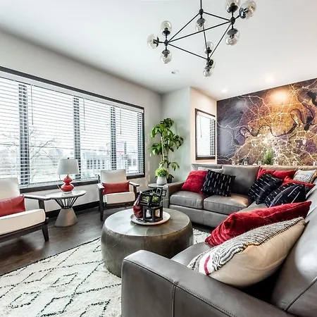 Holiday home 2 Stylish Gulch Town Homes - Rooftop Hot Tub - Sleeps 24 *