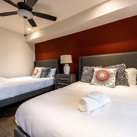 2 Premium Gulch Homes - Rooftop Hot Tub - Sleeps 24 *