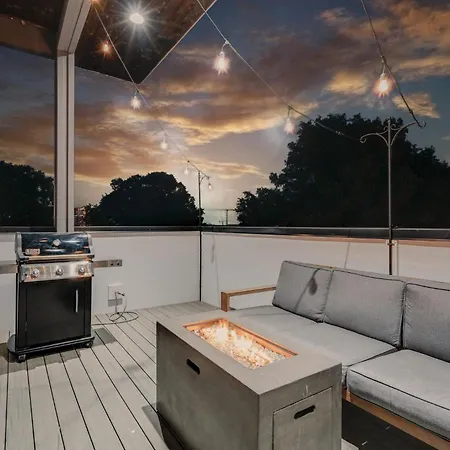 2 Premium Gulch Homes - Rooftop Hot Tub - Sleeps 24 *