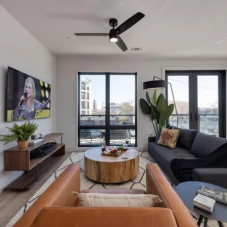 Caerus-odyssey-heart Of Midtown Holiday home