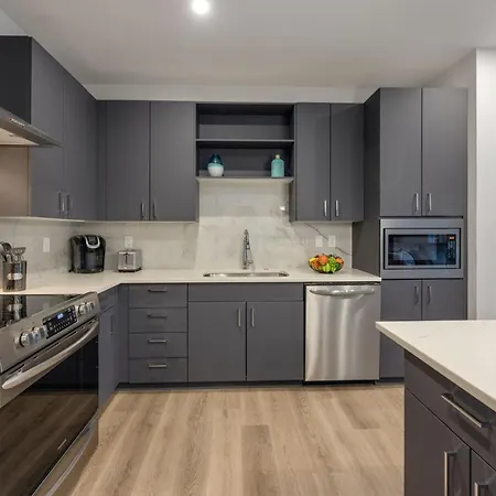 Holiday home Colossus-odyssey-2 Min Walk Vanderbilt Nashville