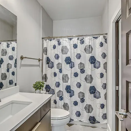 Fire & Ice - Two Midtown Homes - Rooftop Hot Tubs