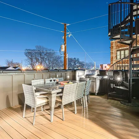 Fire & Ice - Two Midtown Homes - Rooftop Hot Tubs Holiday home Nashville