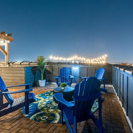Holiday home Fire & Ice - Two Midtown Homes - Rooftop Hot Tubs