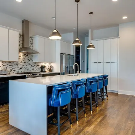 Fire & Ice - Two Midtown Homes - Rooftop Hot Tubs * Nashville