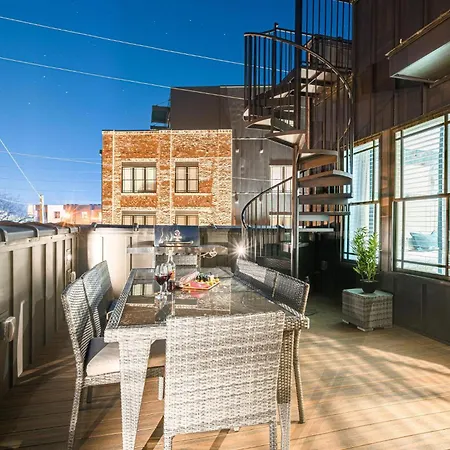 Fire & Ice - Two Midtown Homes - Rooftop Hot Tubs
