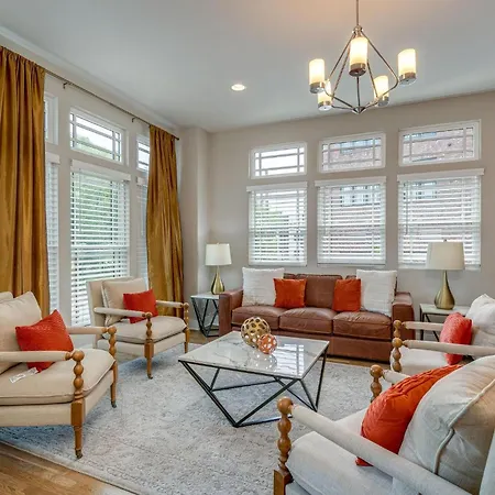 Fire & Ice - Two Midtown Homes - Rooftop Hot Tubs Holiday home