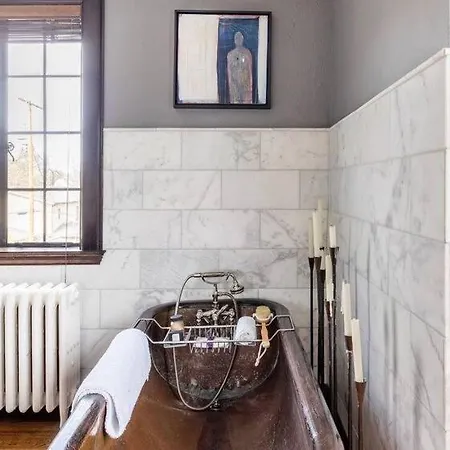Luxe Comfort In An Artistic & Historic *