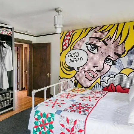 Luxe Comfort In An Artistic & Historic