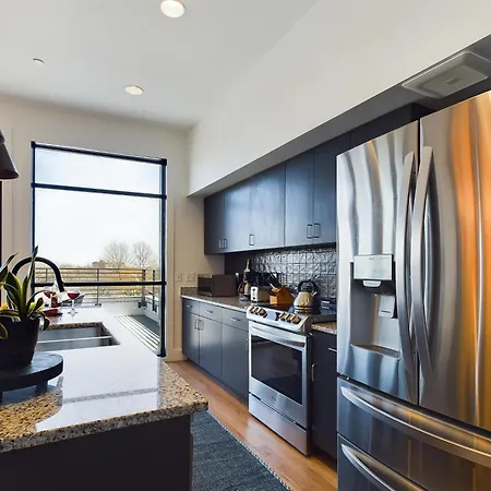 Foxy - 4 View Homes - 12 South *