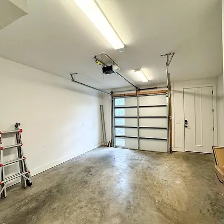 4br 4ba Gem Rooftop Sleeps 12