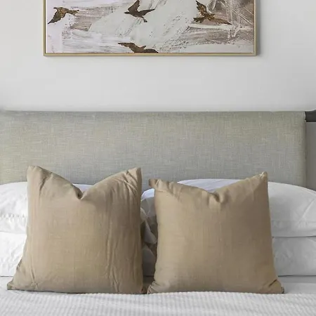 Landing Modern With Amazing Amenities *