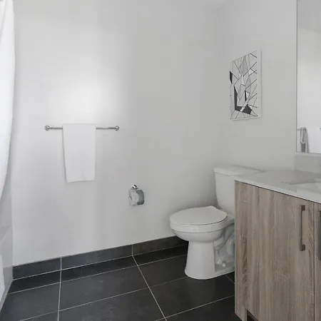 Landing Modern With Amazing Amenities Apartment *