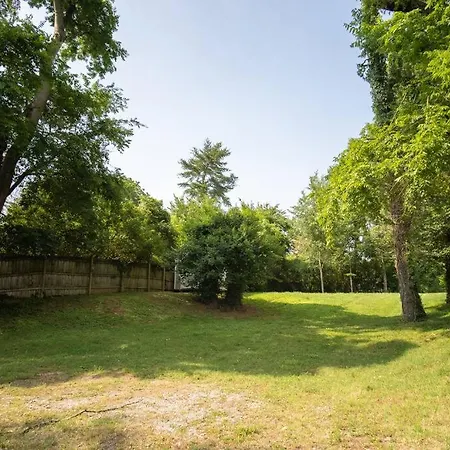Lovely East - Cute And Cozy! Holiday home *