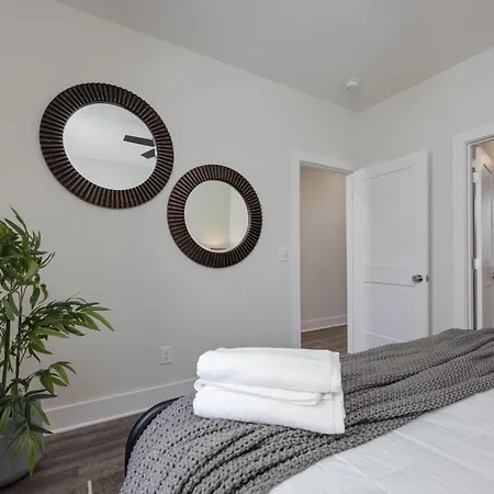- 5621 Lenox Ave Unit 1-5 - Combo *